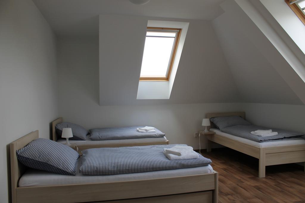 Penzion U Sklepu Hotel Hovorany ภายนอก รูปภาพ